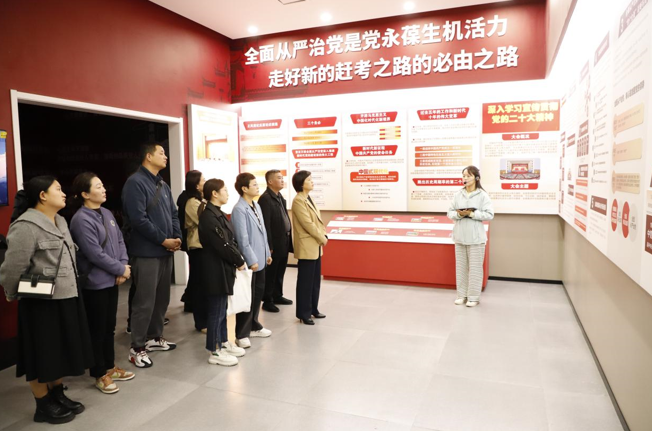 区委宣传部开展警示教育暨廉政主题党日活动